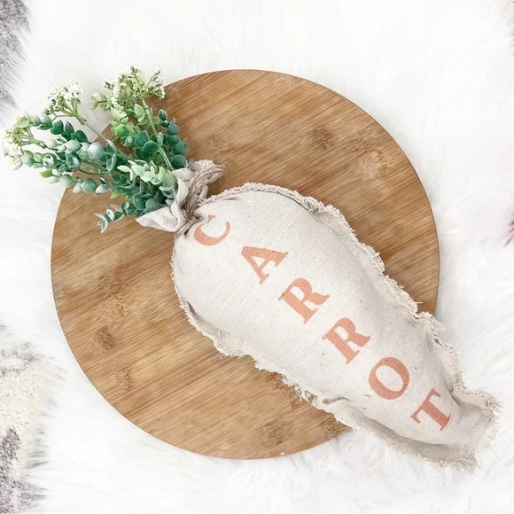 Handmade farmhouse spring carrots home decor - Picture 1 of 2